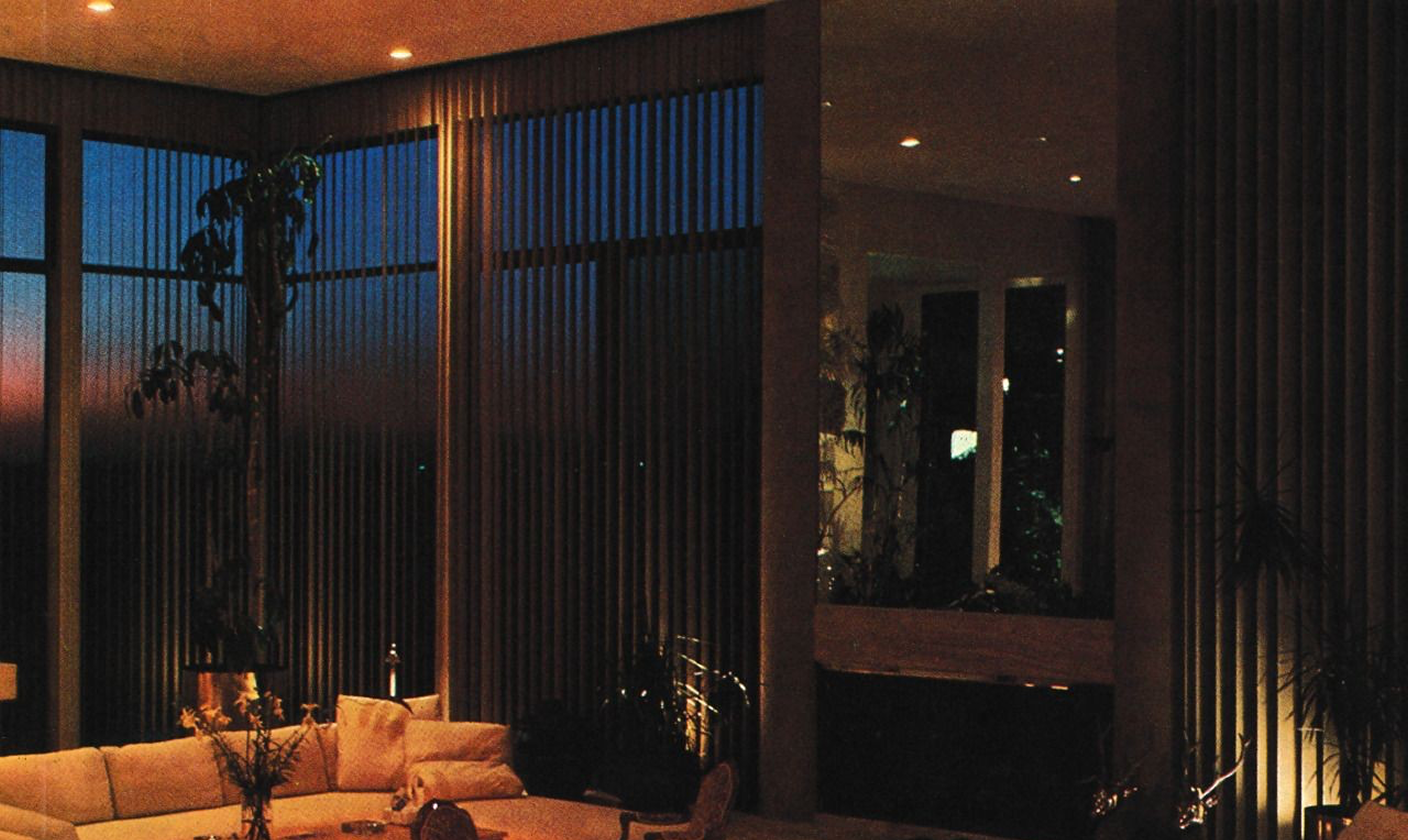 Set and change your home's atmosphere with scenes
